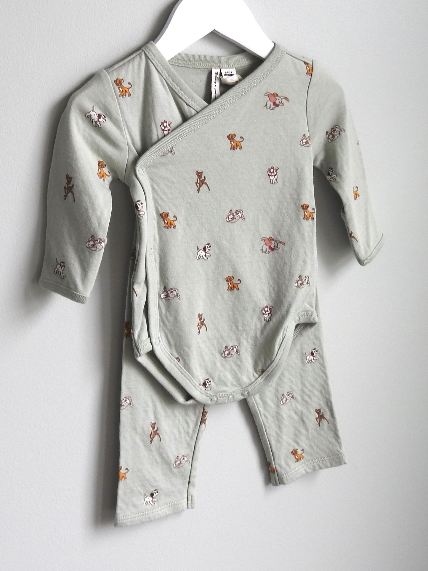 NWT Janie & Jack Disney Friends Green Baby Two Piece Set 3-6M