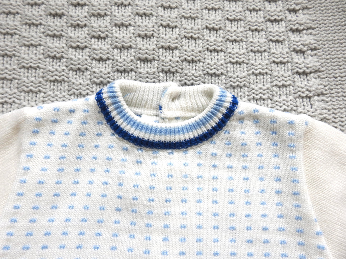 Vintage 60s/70s Nannekins by Nanette Cream Blue Patterned Sweater 3-6M