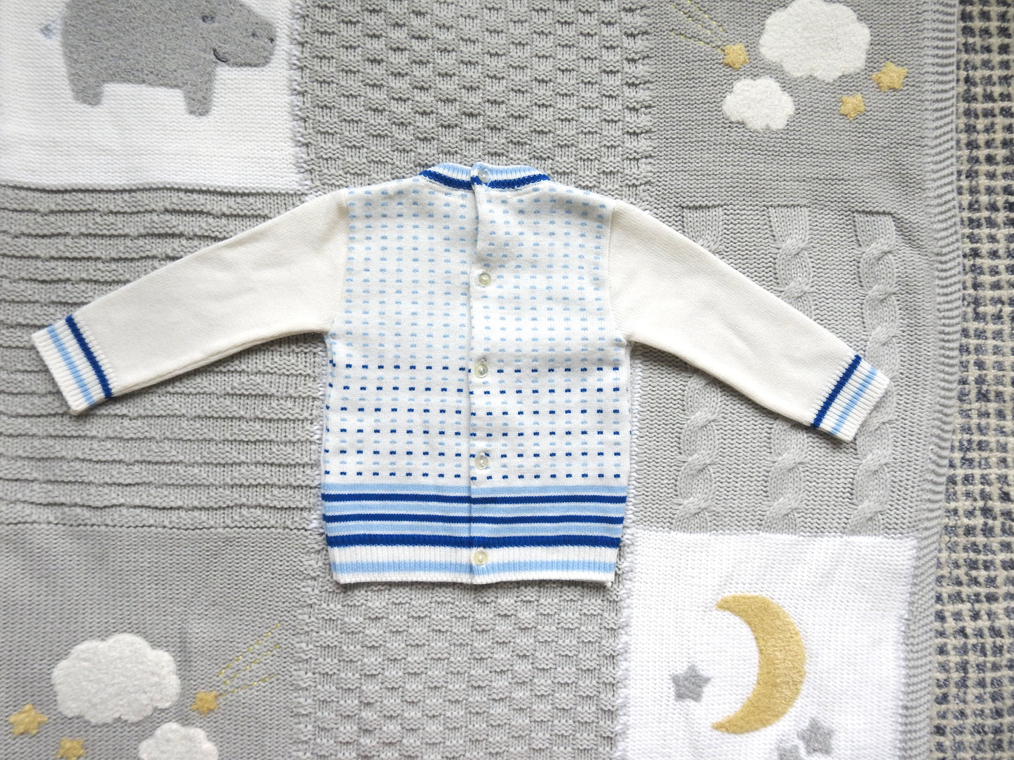 Vintage 60s/70s Nannekins by Nanette Cream Blue Patterned Sweater 3-6M
